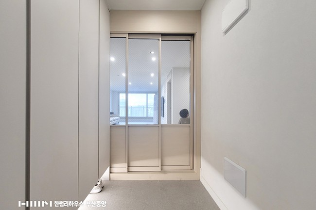 부산 서구 토성동 서원스위트홈 28평 아파트 리모델링, 다채로운 컬러가 돋보이는 인테리어